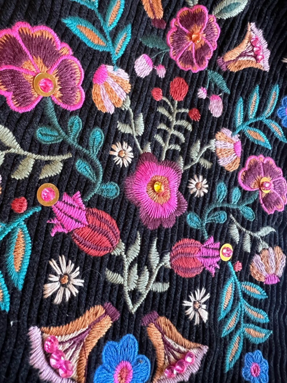 NATURAL LIFE Embroidered Black Corduroy Boho Crossbody Bag Folk Flower Purse - Picture 4 of 12